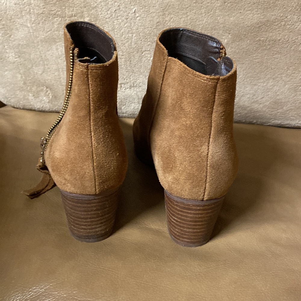 Boots - Picture 3 of 3